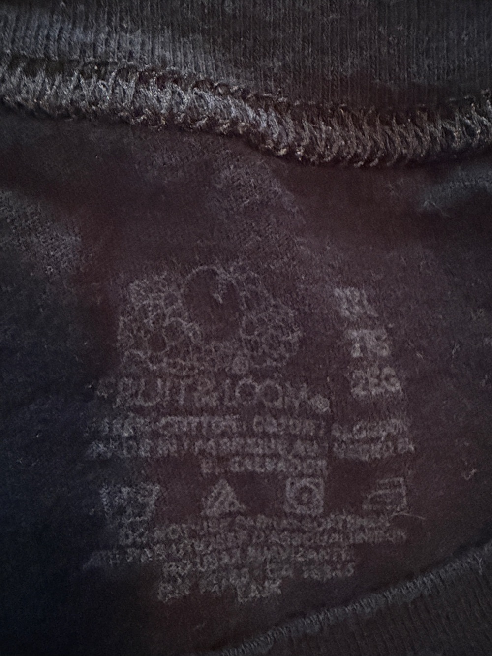 Fruit of the Loom Black Short Sleeve Crew T-Shirt - Picture 2 of 2